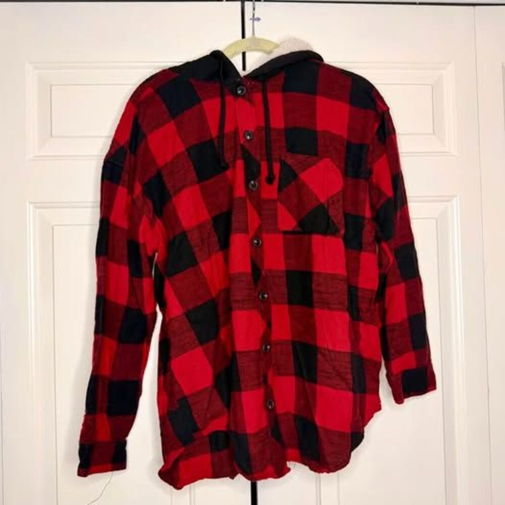 Maurices 1X Buffalo Plaid Sherpa Hooded Boyfriend Flannel Red Black Plus
